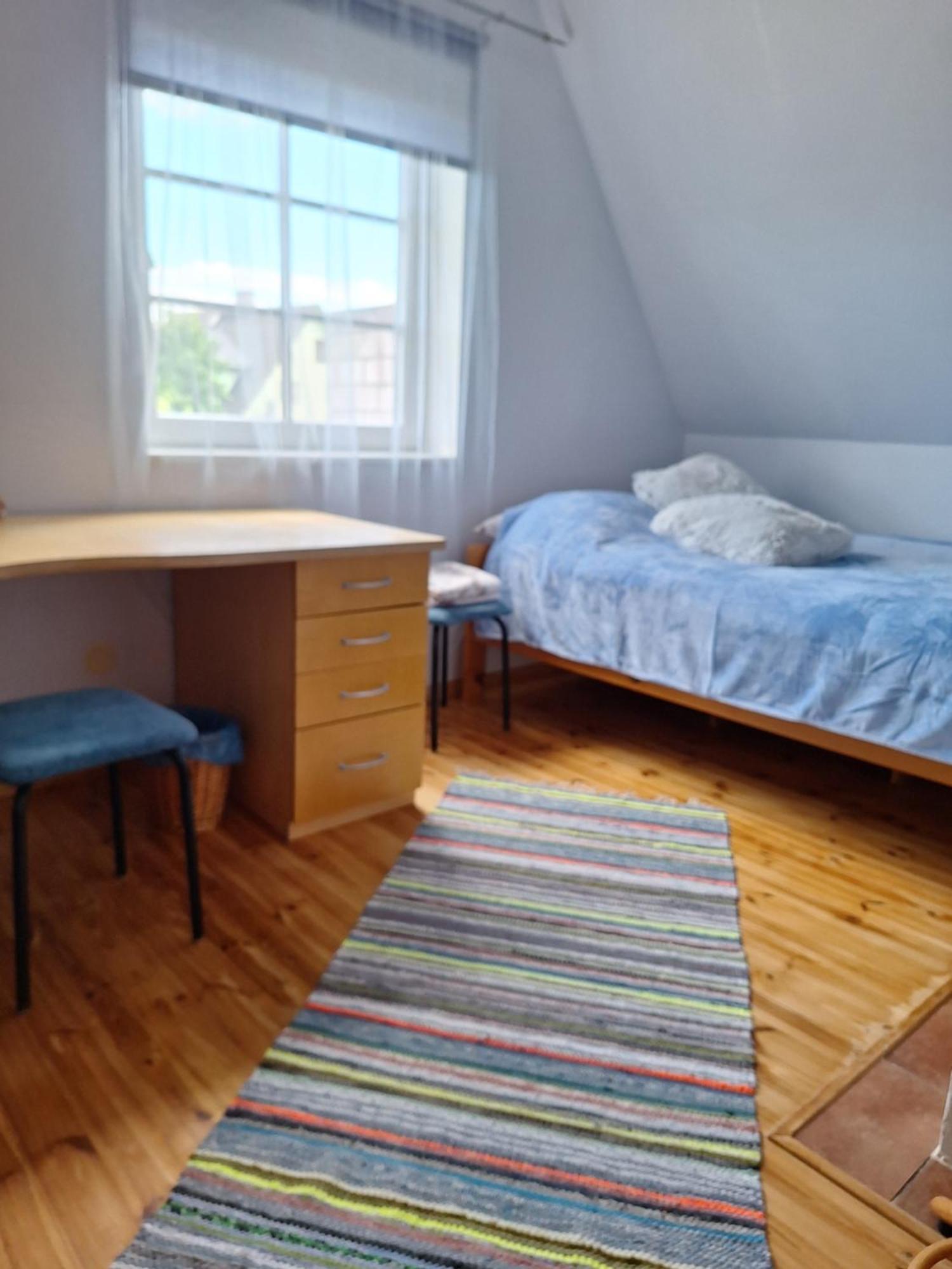 Majutus Rahulikus Piirkonnas Kesklinna Ja Mere Laeheduses Apartment *