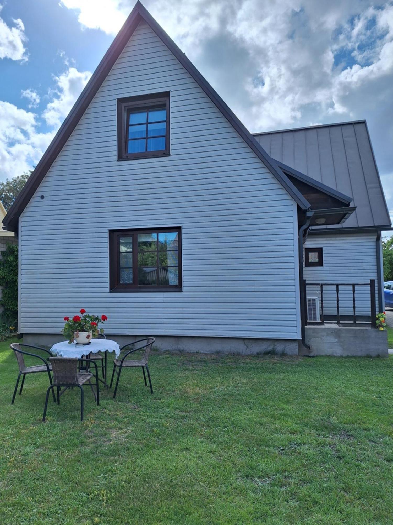 Apartment Majutus Rahulikus Piirkonnas Kesklinna Ja Mere Laeheduses